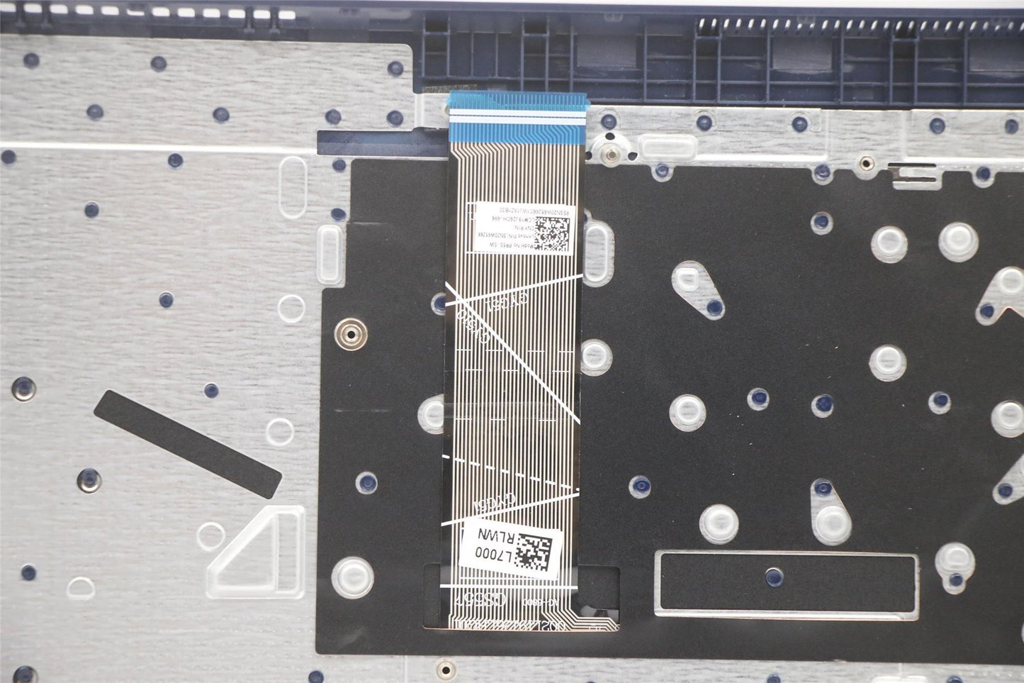 Lenovo Upper Case ASM_SWS L82KV FP A/BUMA 5CB1C75048