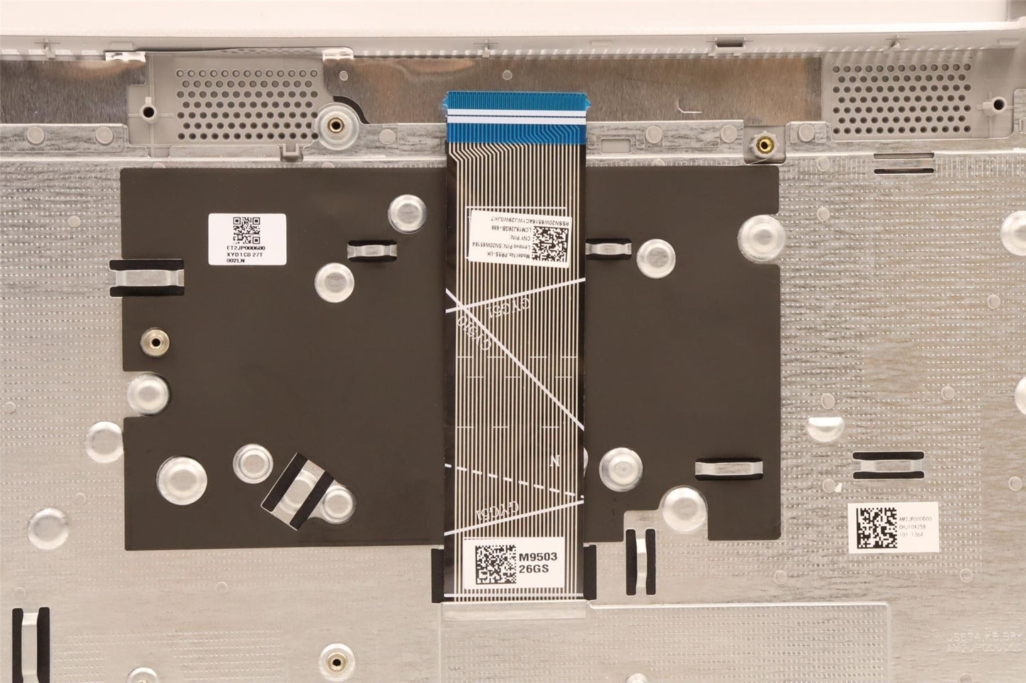 Lenovo Upper Case ASM_UKEL82SFFP_CG_NB_PC 5CB1J00731