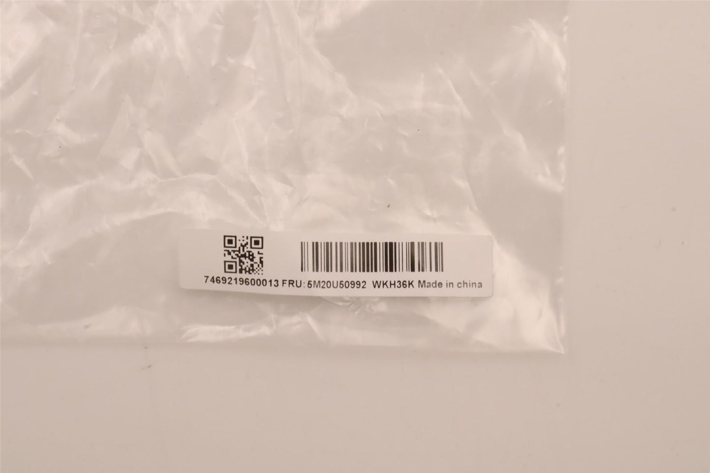 Lenovo MECHANICAL HINGE_CAP_LEFT_BLACK,N3-3 27 5M20U50992