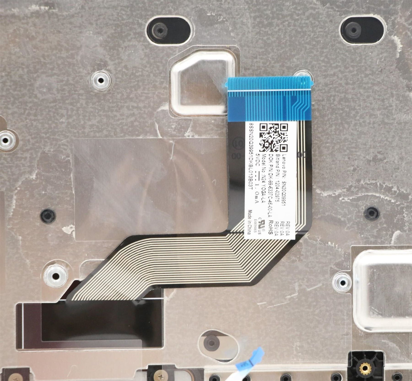 Lenovo Upper Case ASM LA B 81MB SPT 5M 5CB0T79487