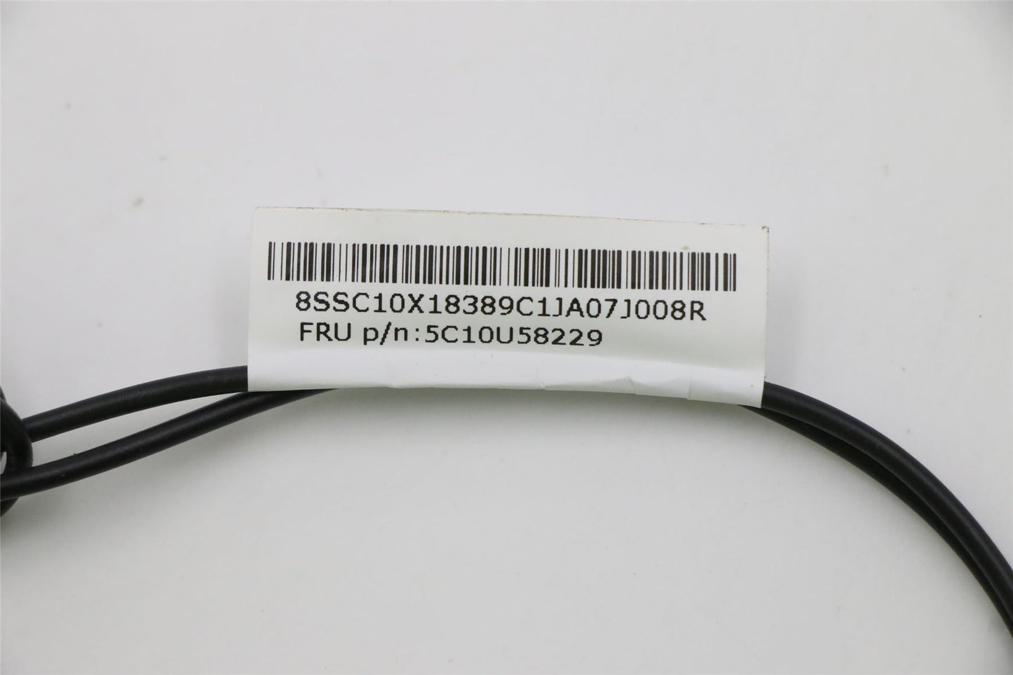 Lenovo ThinkStation P920 4-Pin to 6-Pin Cable 5C10U58229