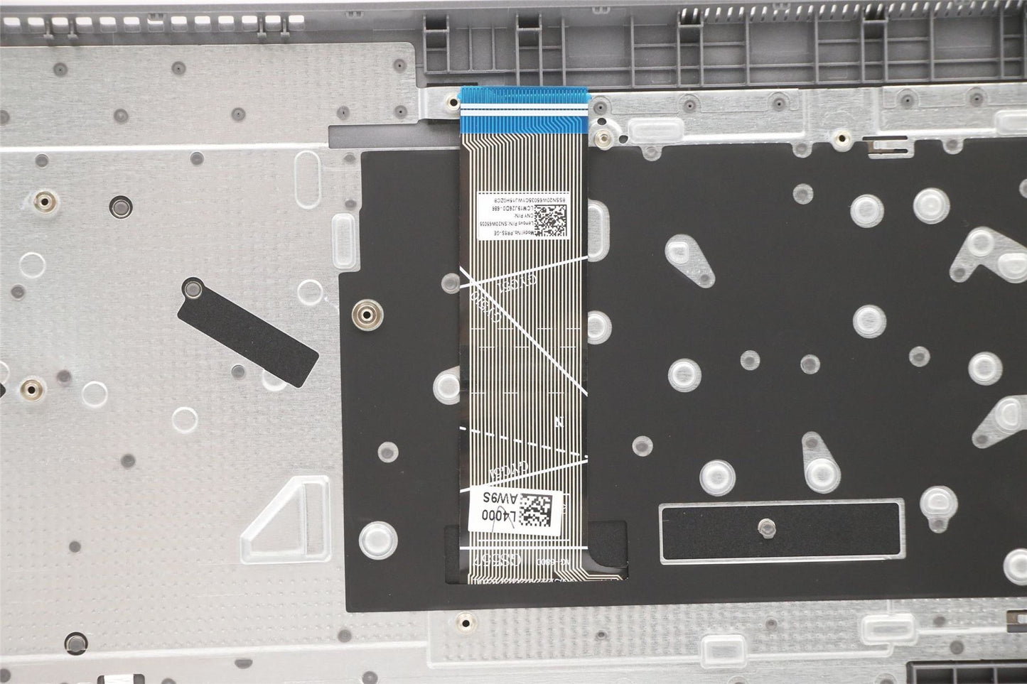 Lenovo IdeaPad 3-17ITL6 Keyboard Palmrest Top Cover German Black 5CB1B96592