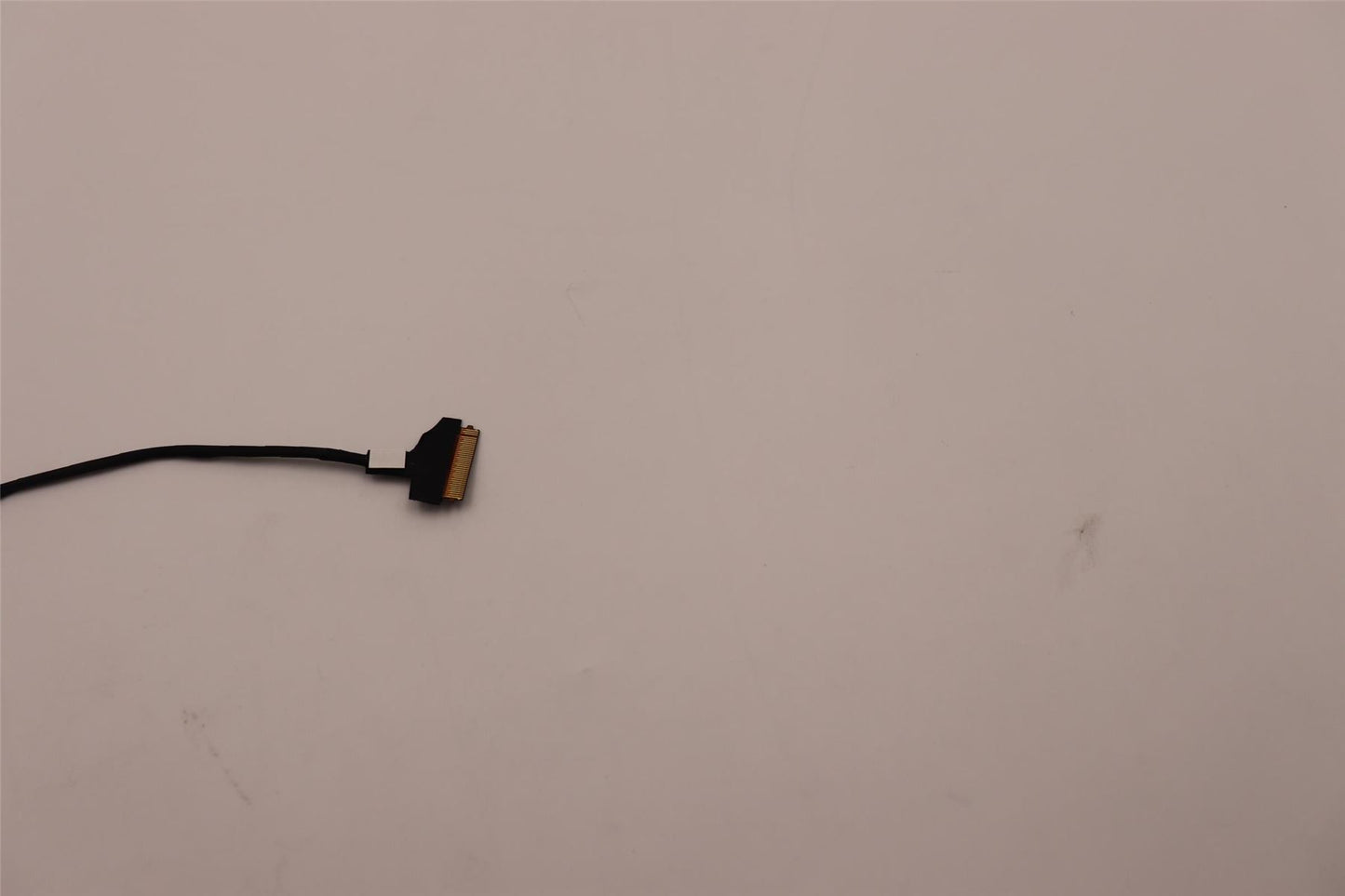 Lenovo FRU CABLE,CS EDP LCLW 2.4T WWAN 5C11C12640