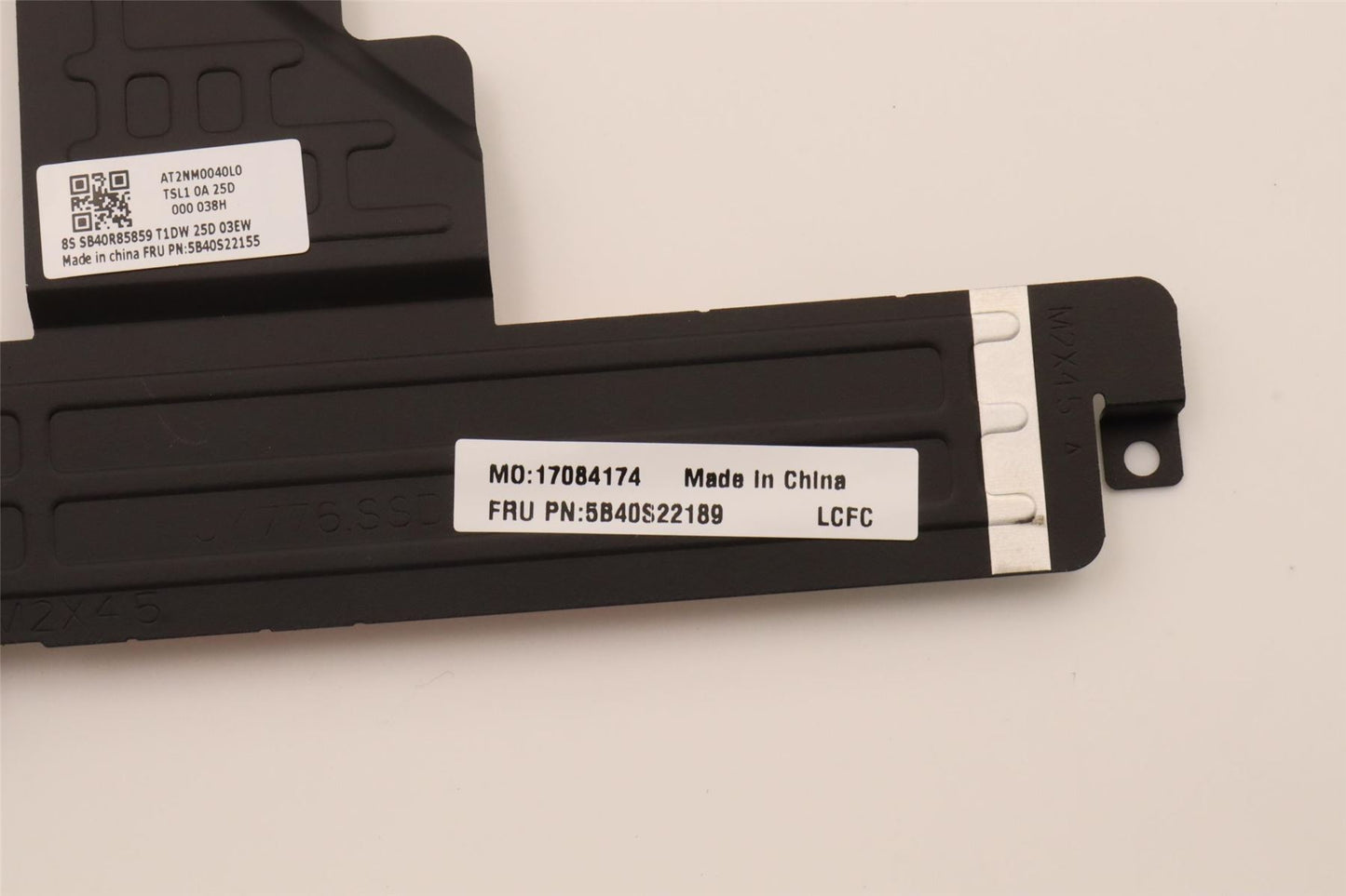 Lenovo Bracket L 82UH SSD_PLATE L 5B40S22189