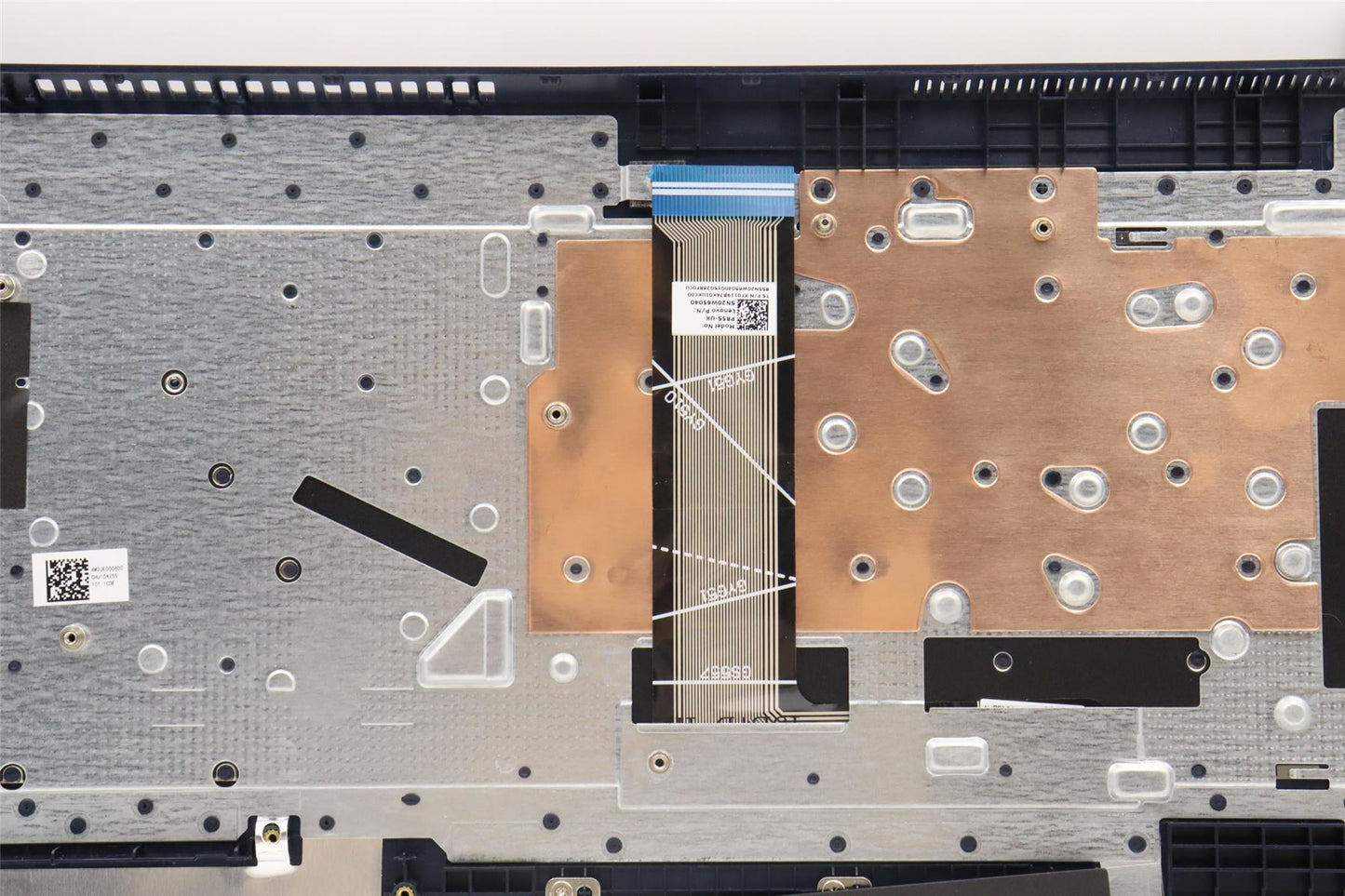 Lenovo Upper Case ASM_UKE L82RL NFP AB U 5CB1H80790