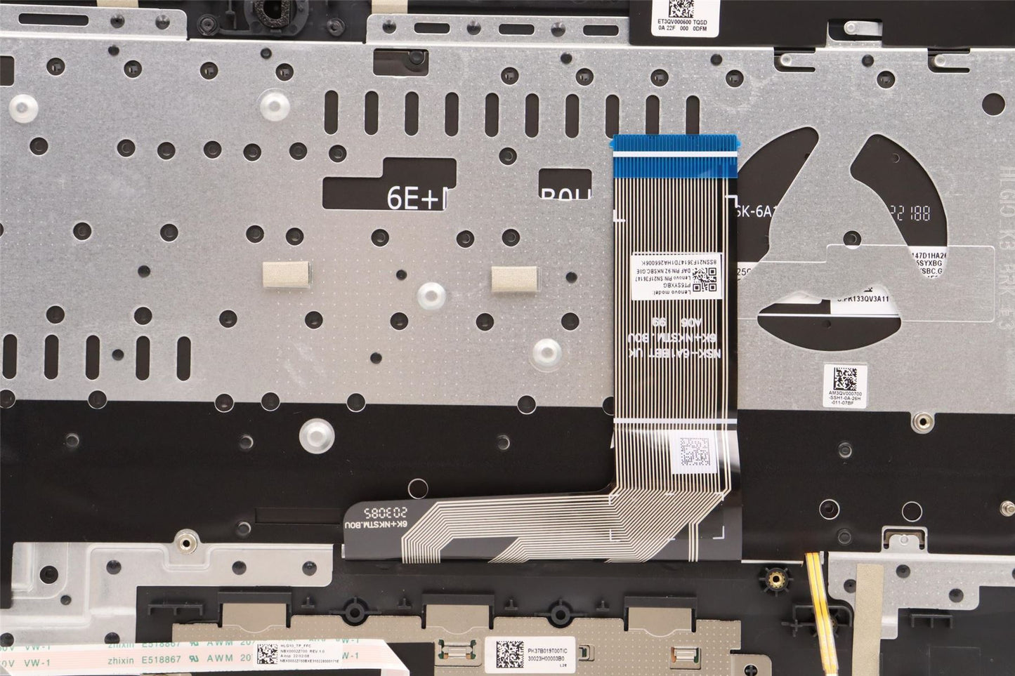 Lenovo IdeaPad 3 15IAH7 Palmrest Cover Touchpad Keyboard Italian 5CB1H89859