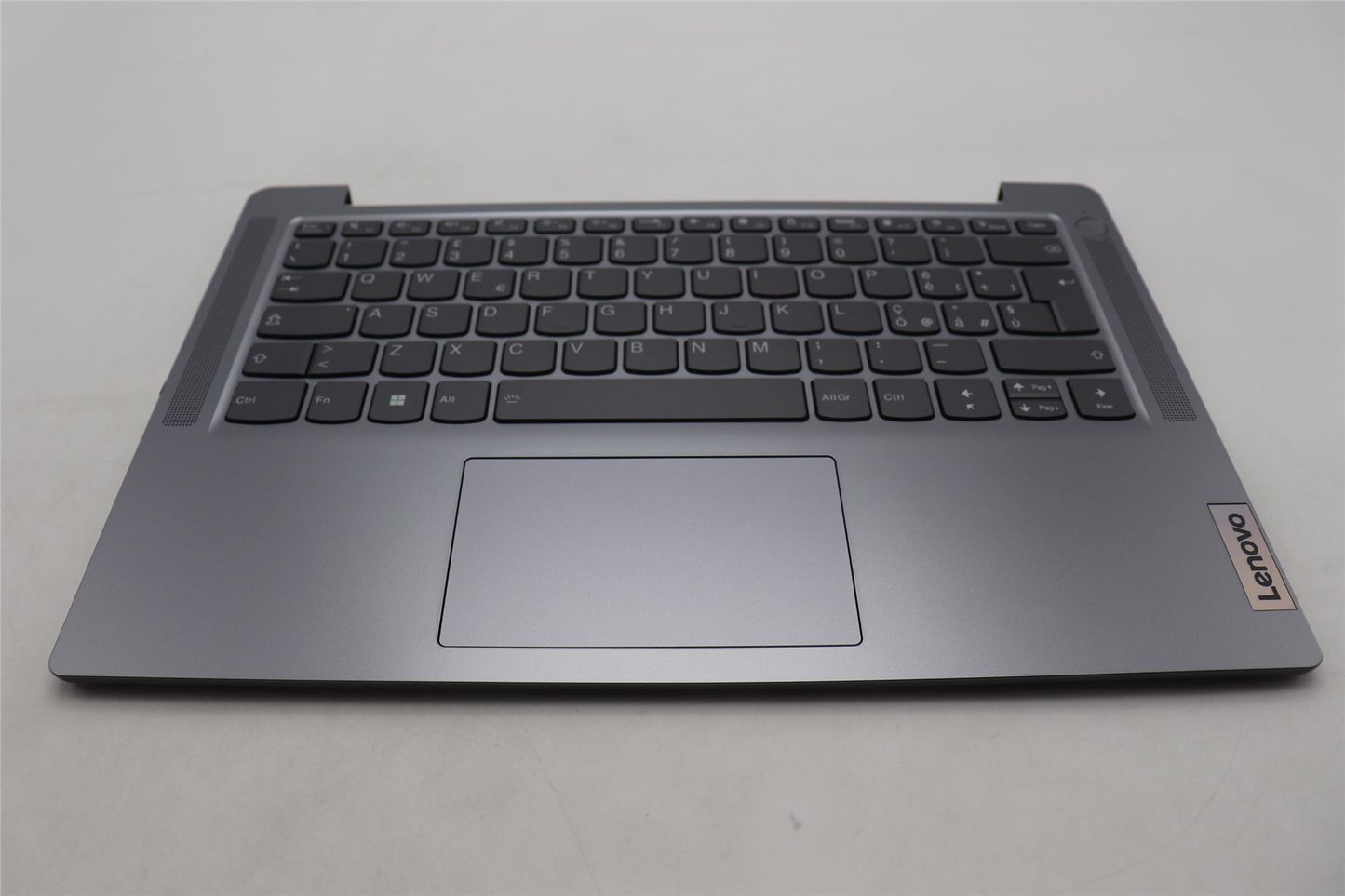 Lenovo Upper Case ASM_ITA L82XL NFP AG BL 5CB1K97935