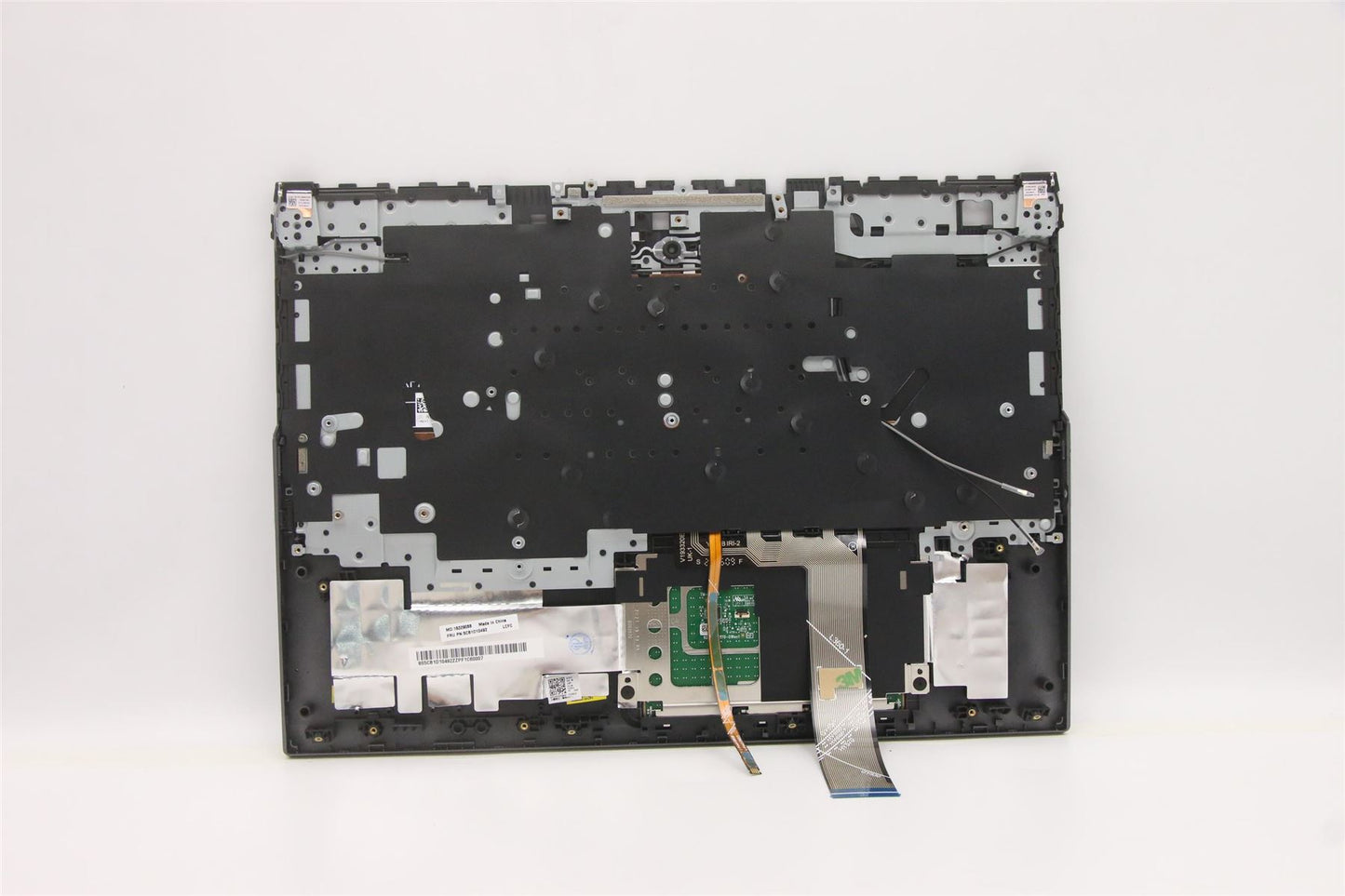 Lenovo Upper Case ASM_POR L82JF SGw/WHWRF 5CB1D10492