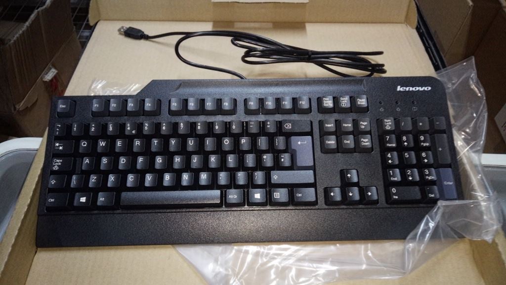 Lenovo ThinkStation E31 M82 M92 M92p E32 P900 USB Wired Keyboard Black 54Y9438