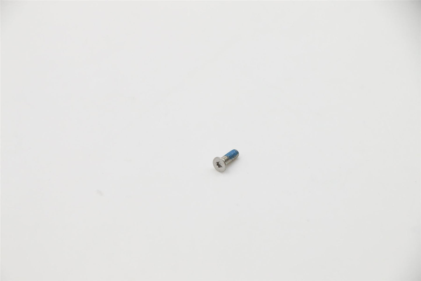 Lenovo 5S10S35137 SCREW Screw L 81TC 2D6LK3.5D0.3TNL*