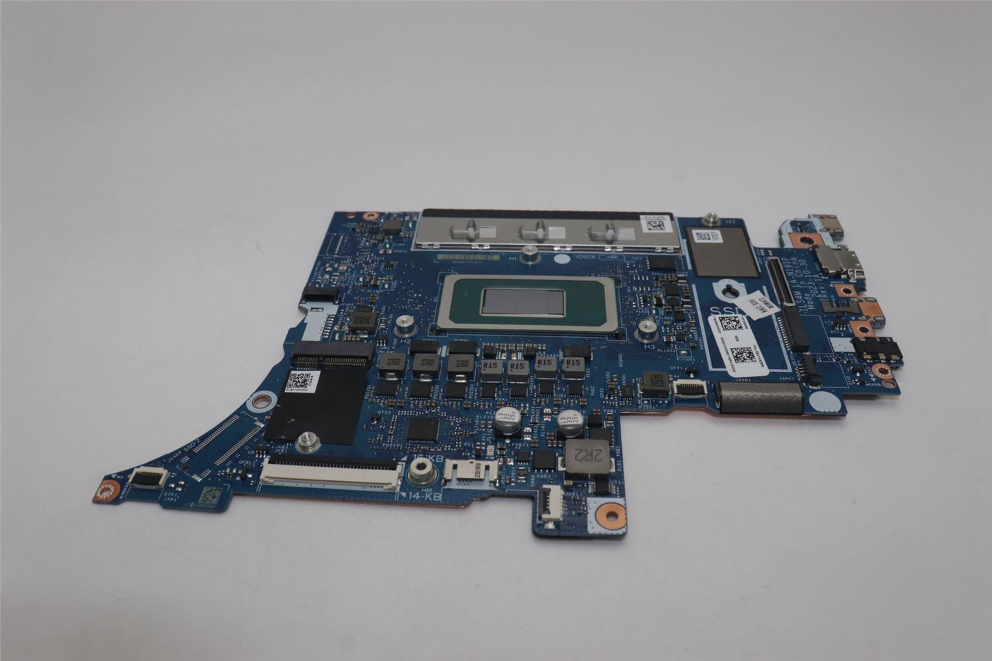 Lenovo C83DA WIN ULT7_155H UMA32G O RM 5B21N62585