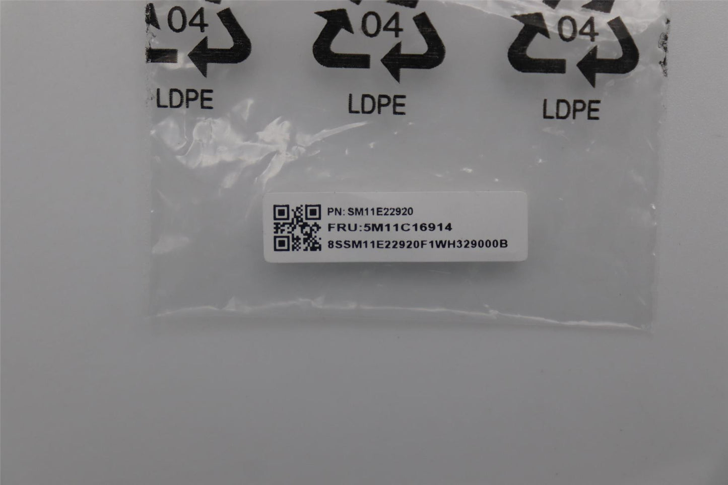 Lenovo MECH_ASM bezel name badge 5M11C16914