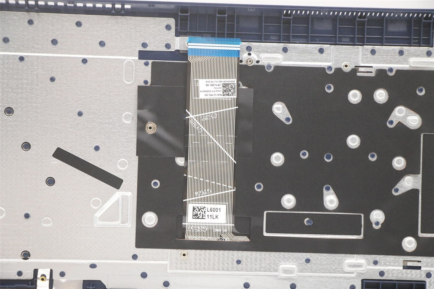 Lenovo Upper Case ASM_SPA L82H9 NFPA/BUMA 5CB1B97538
