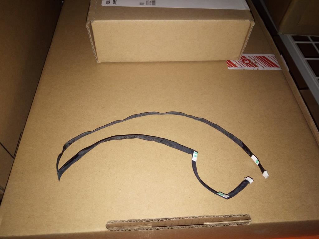 Lenovo Yoga 2 27 Table PC 900-27IBU LCD Screen Touch Panel Cable 31506685