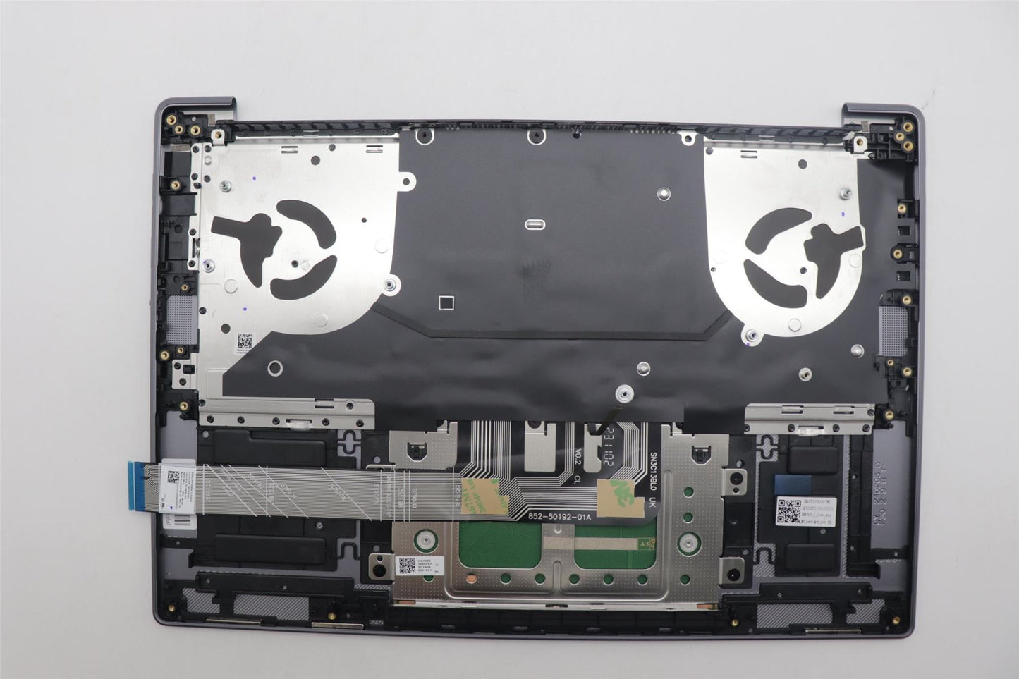 Lenovo Upper Case ASM FRA H 83E3 LG 5CB1N90770