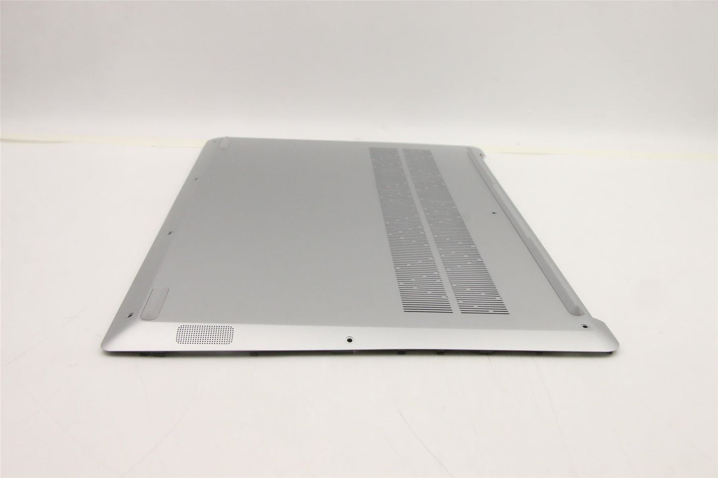 Lenovo Pro 5 Pro 16IAH7 5 Pro 16ARH7 Bottom Base Lower Cover Silver 5CB1H95501