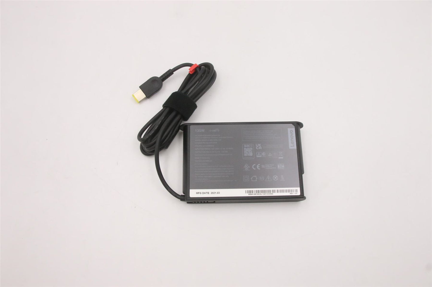 Lenovo ThinkPad P15v 1 T15p 1 P1 1 P1 2 AC Charger Adapter Power 135W 5A10W86258