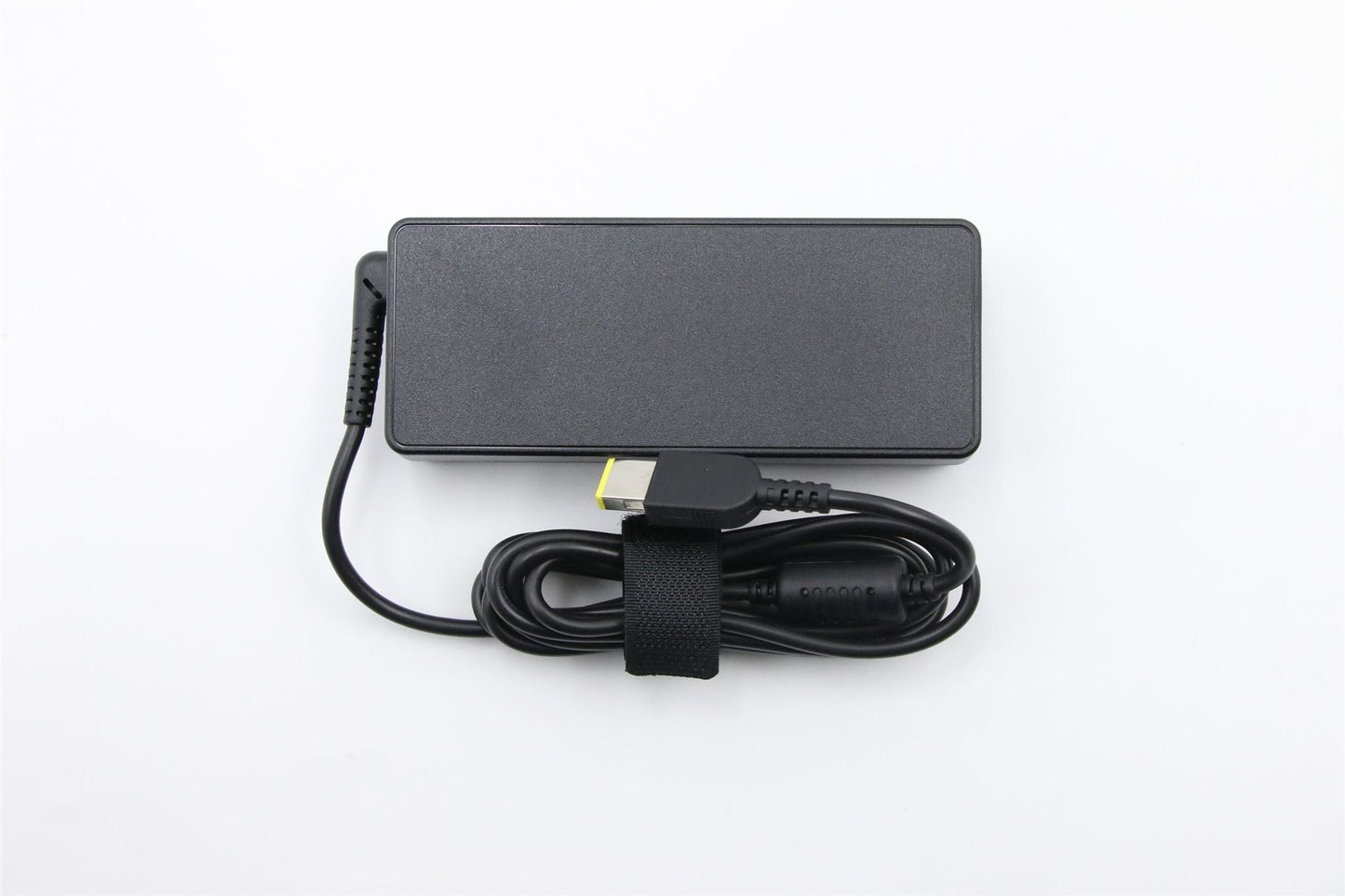 Lenovo AC_ADAPTER 65W,100-240Vac,3P,50C Ambient 00PC793