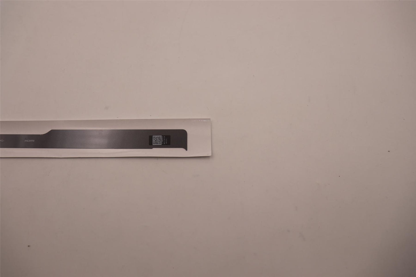 Lenovo Strip Cover L 82TF OG 5CB1J04279