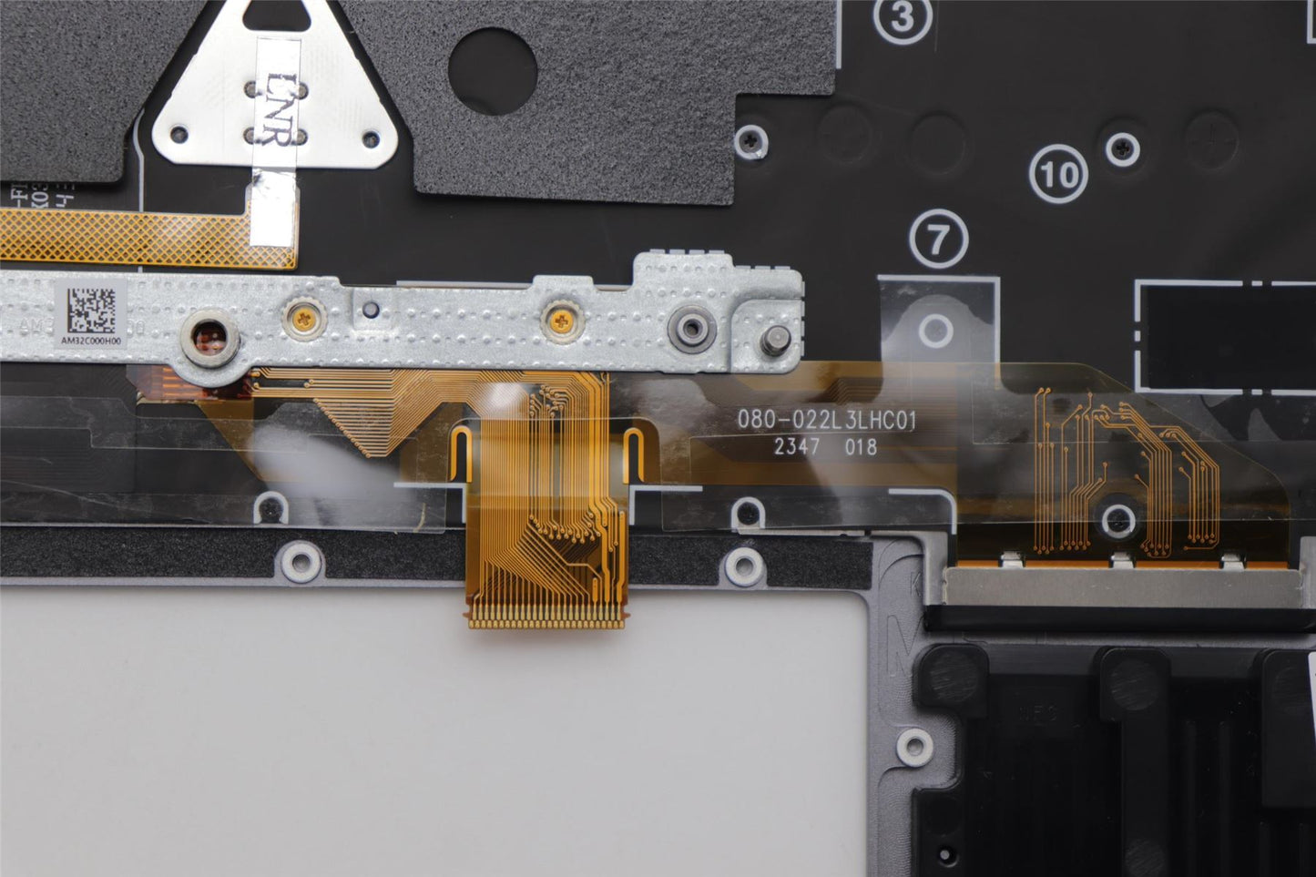 Lenovo MECH_ASM GRP_KBD_BZL_FRA/ENG_WL_LG_CHY 5M11P34970