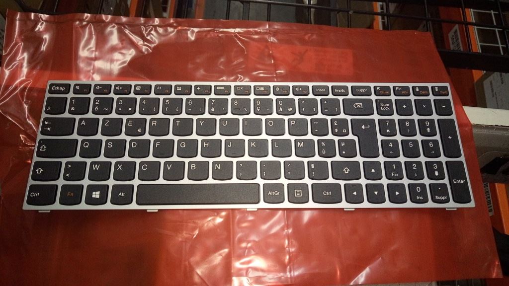 Lenovo IdeaPad 300-15IBR 300-15ISK Keyboard French Light Silver 5N20K13079