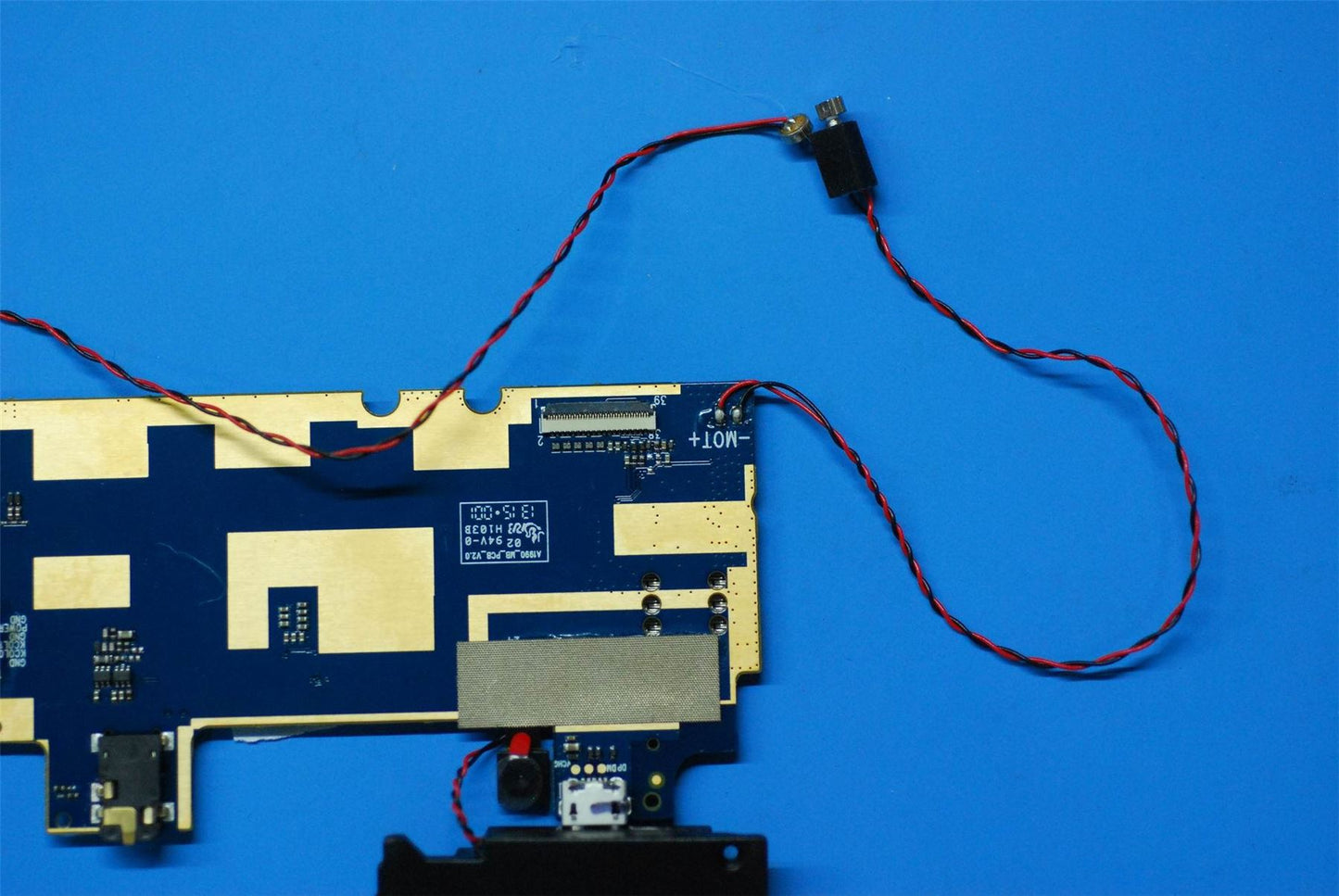 Lenovo A7-30H_16G ROW MB Assy&*HQ31600849000 CS 5B28C01001