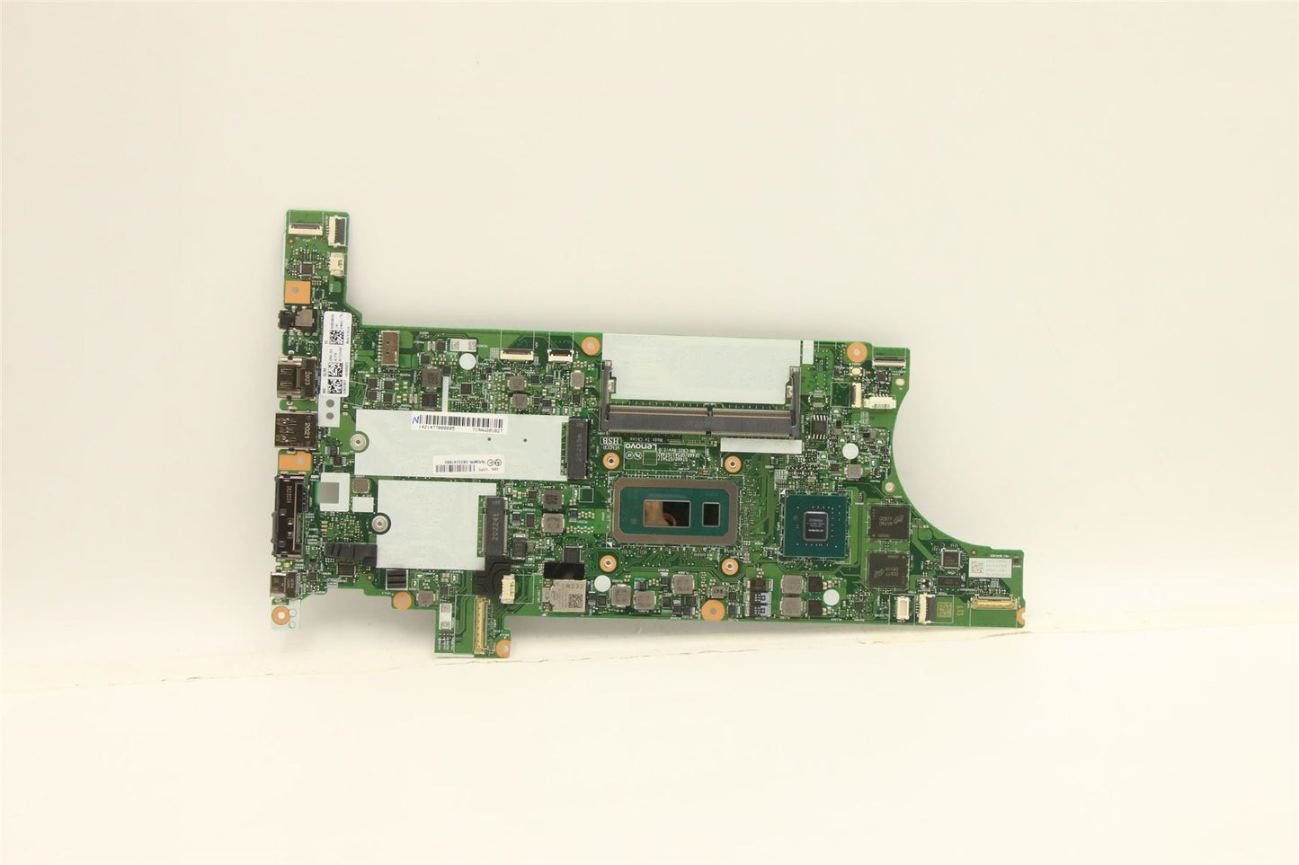 Lenovo I7-10710U DIS nVP16G WINNAYdTNA 5B20Z47885