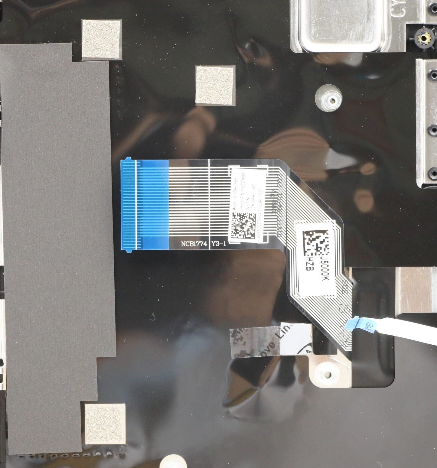 Lenovo Upper Case ASM CF-E B 81M8 5CB0T77522