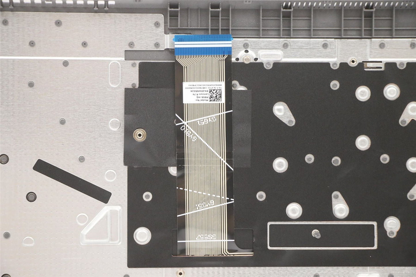 Lenovo Upper Case ASM_HUN L82H9 NFPA/GUMA 5CB1B97591