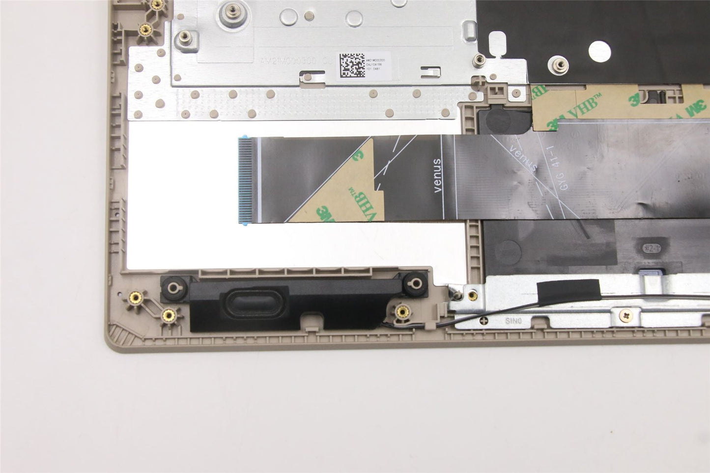 Lenovo Upper Case ASM_ITA L82H7 SDNFPNBLD 5CB1C04572