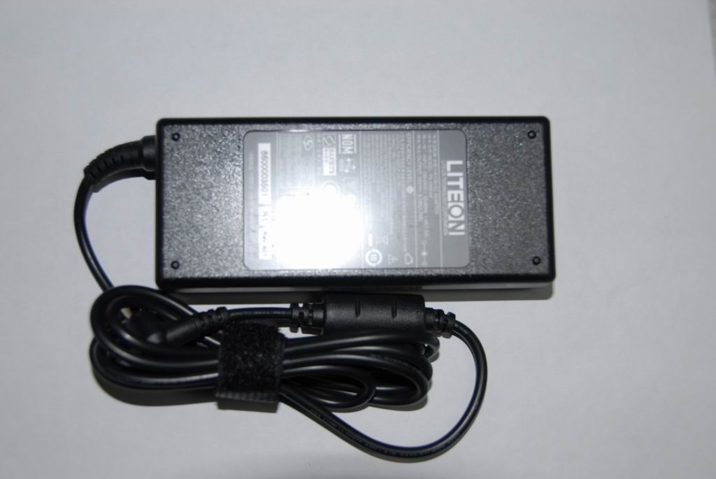 Lenovo LITEON PA-1900-04 NB Adapter/B AC Charger Adapter 36000964