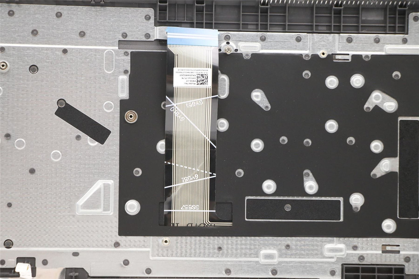 Lenovo Upper Case ASM_ITA L82NX IG DIS 5CB1C92862