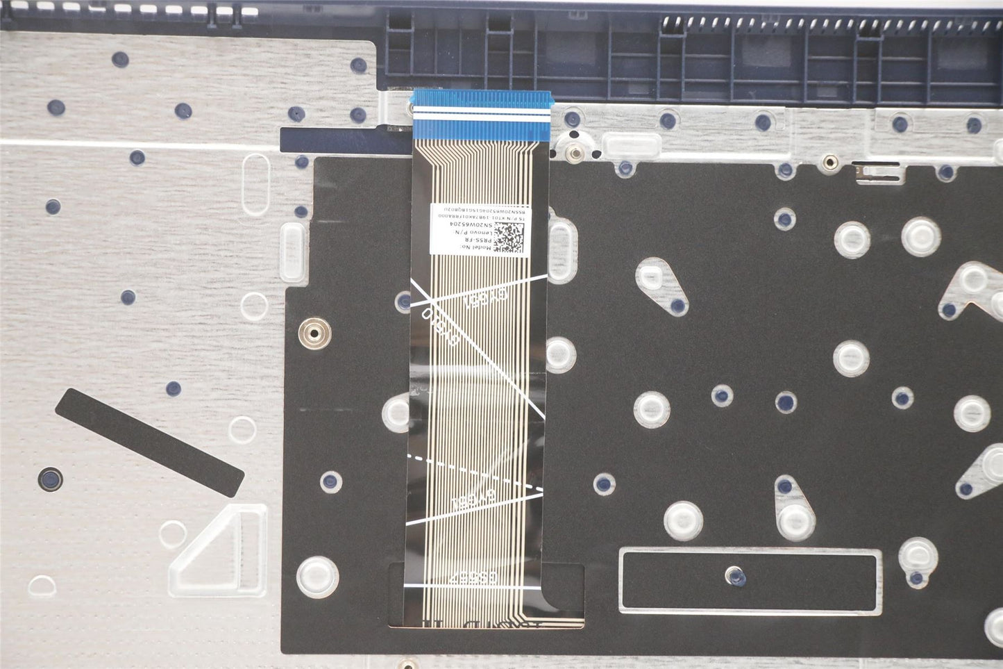 Lenovo Upper Case ASM_FRA L82KV NFPA/BUMA 5CB1C75122
