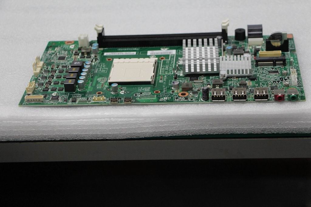 Lenovo W_AIO_Creston_GA2_T@RS760_ALC269_8111(R) Board 11200681