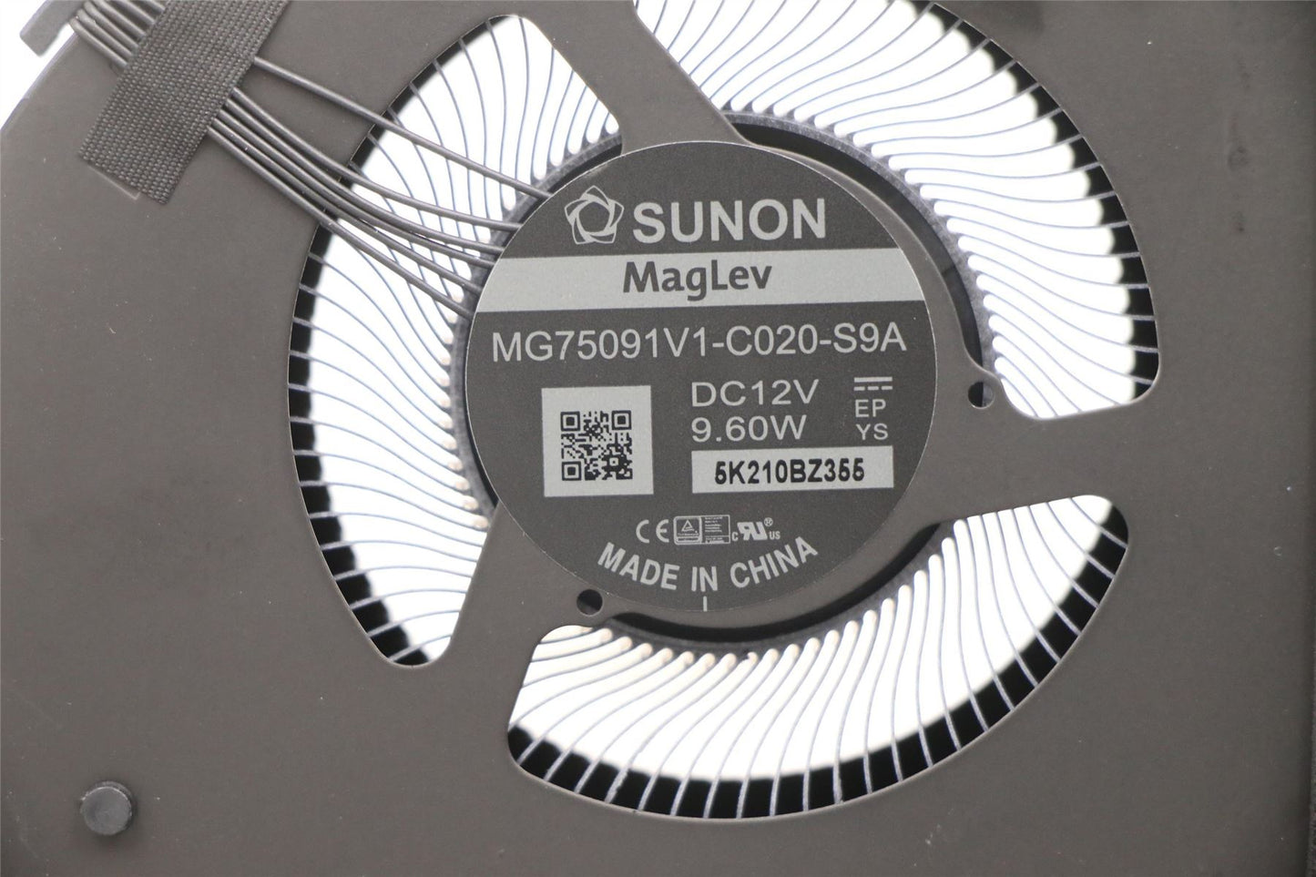 Lenovo ThinkPad P17 2 Fan Heatsink 5H41B77204
