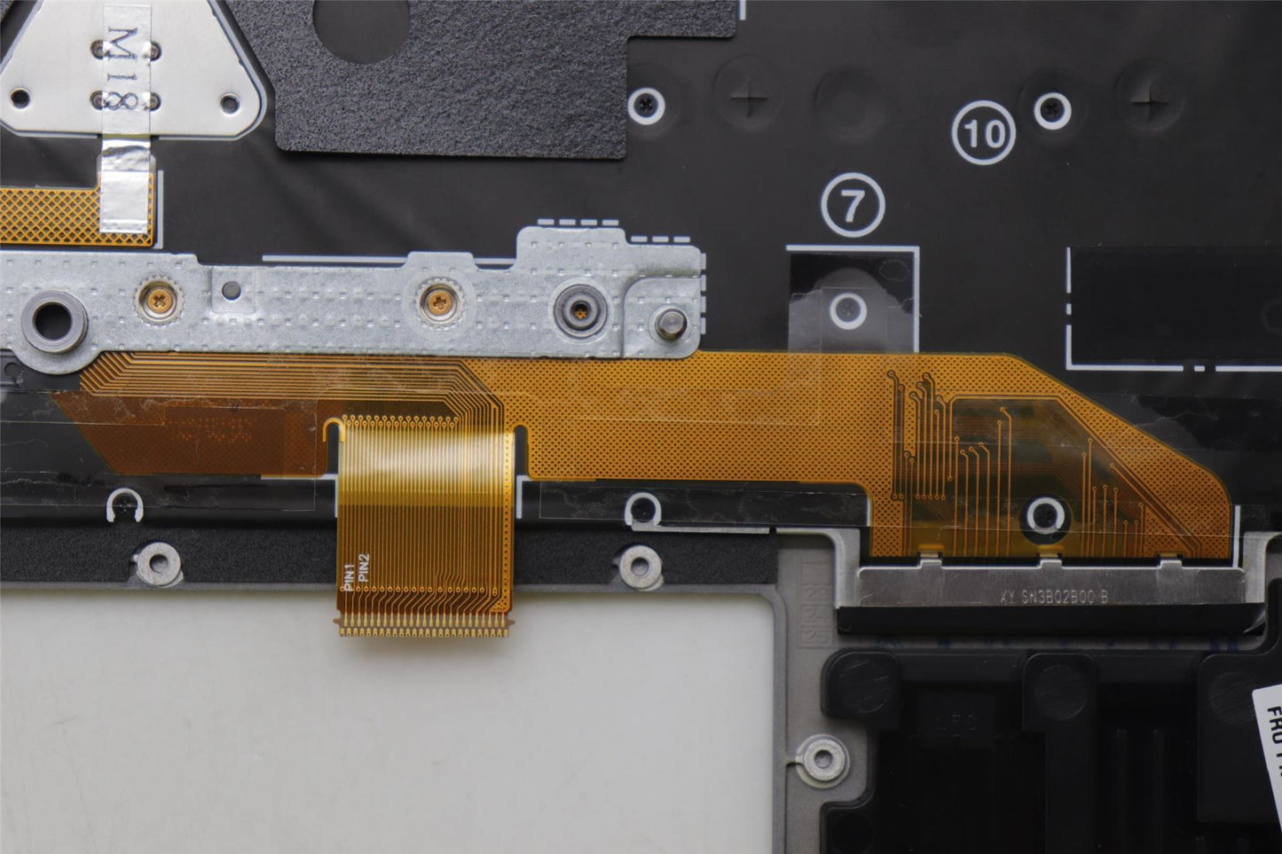 Lenovo MECH_ASM GRP_KBD_BZL_HUN_WW_LG_LTN 5M11P35085