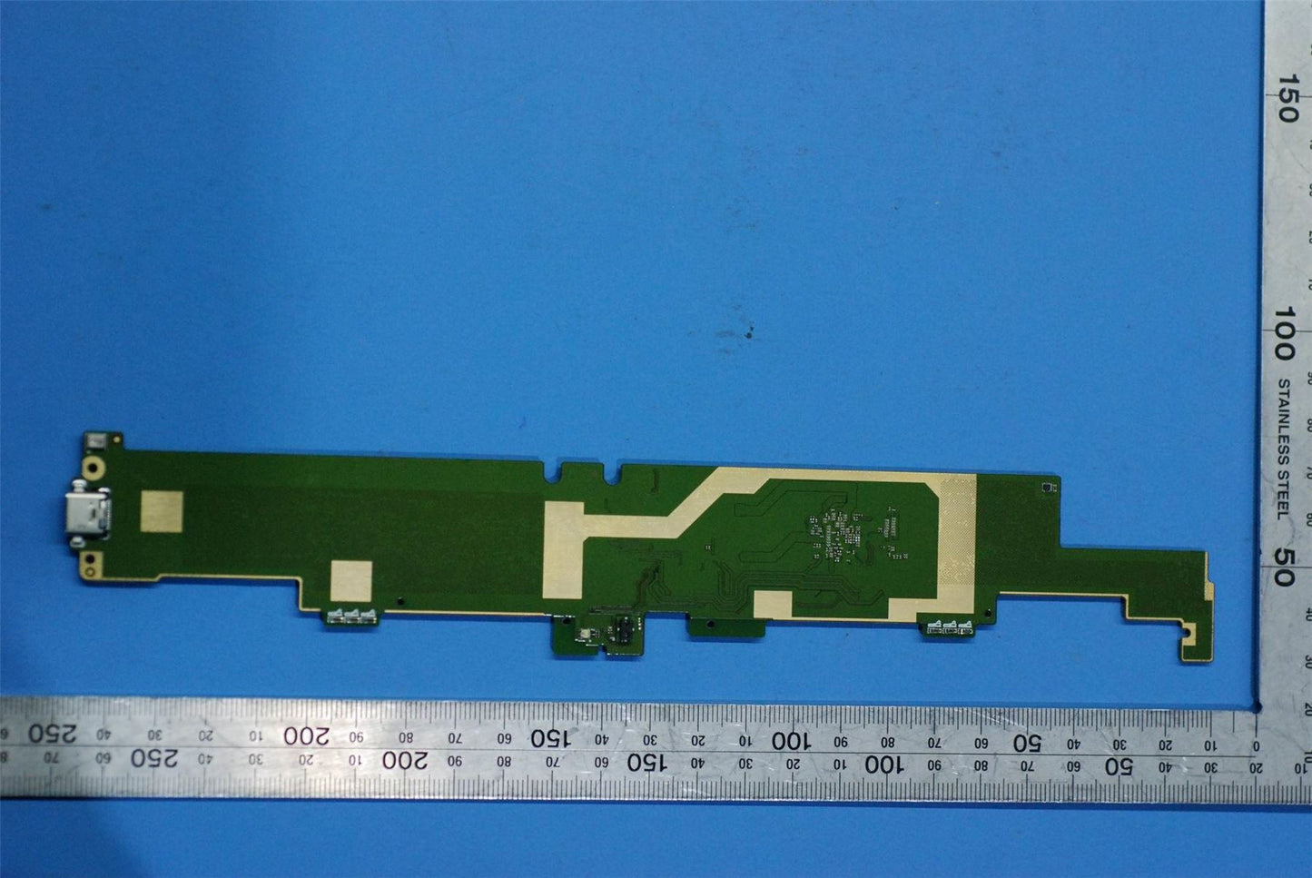 Lenovo TB-X704L 3+32G MB Assy&*HQ31605023000 CS 5B28C09645