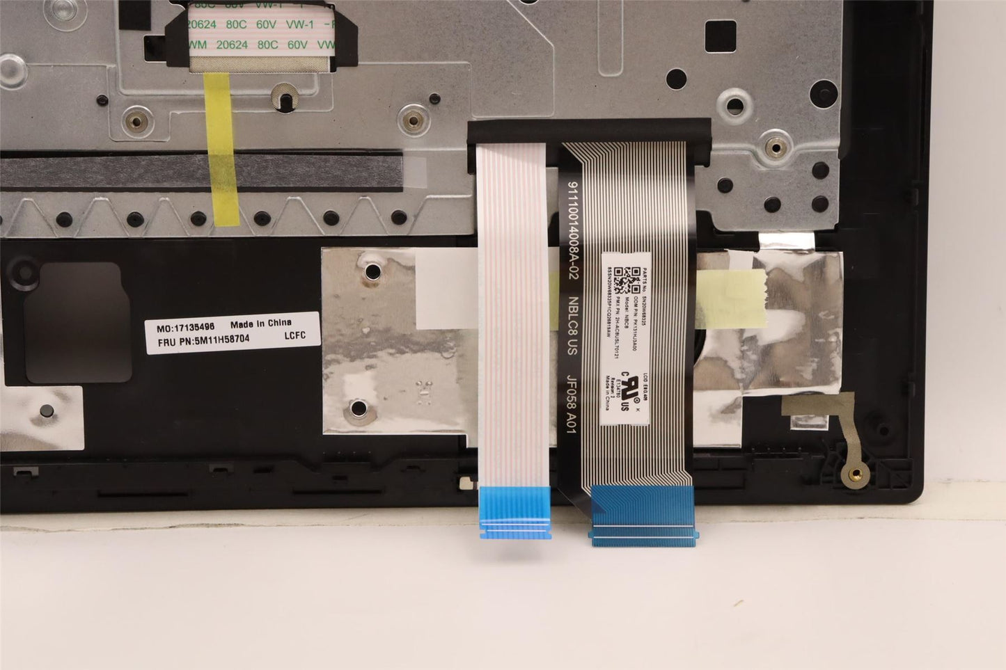 Lenovo ThinkPad E14 4 Keyboard Palmrest Top Cover US Black 5M11H58704