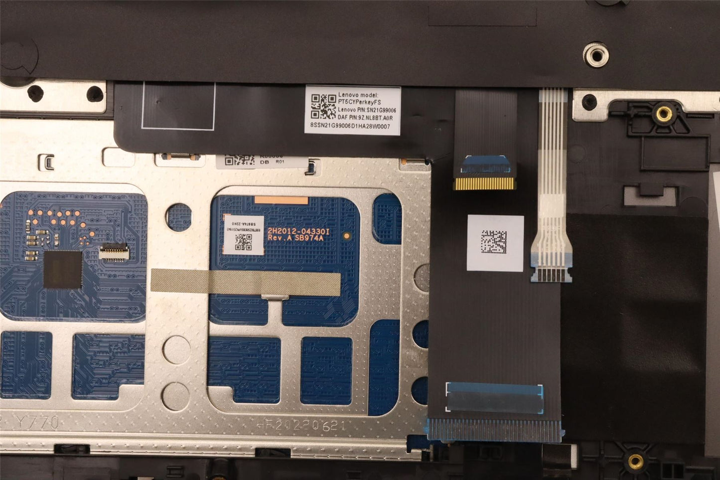 Lenovo Upper Case ASM_RUS L82UH FP BL 5CB1J30897