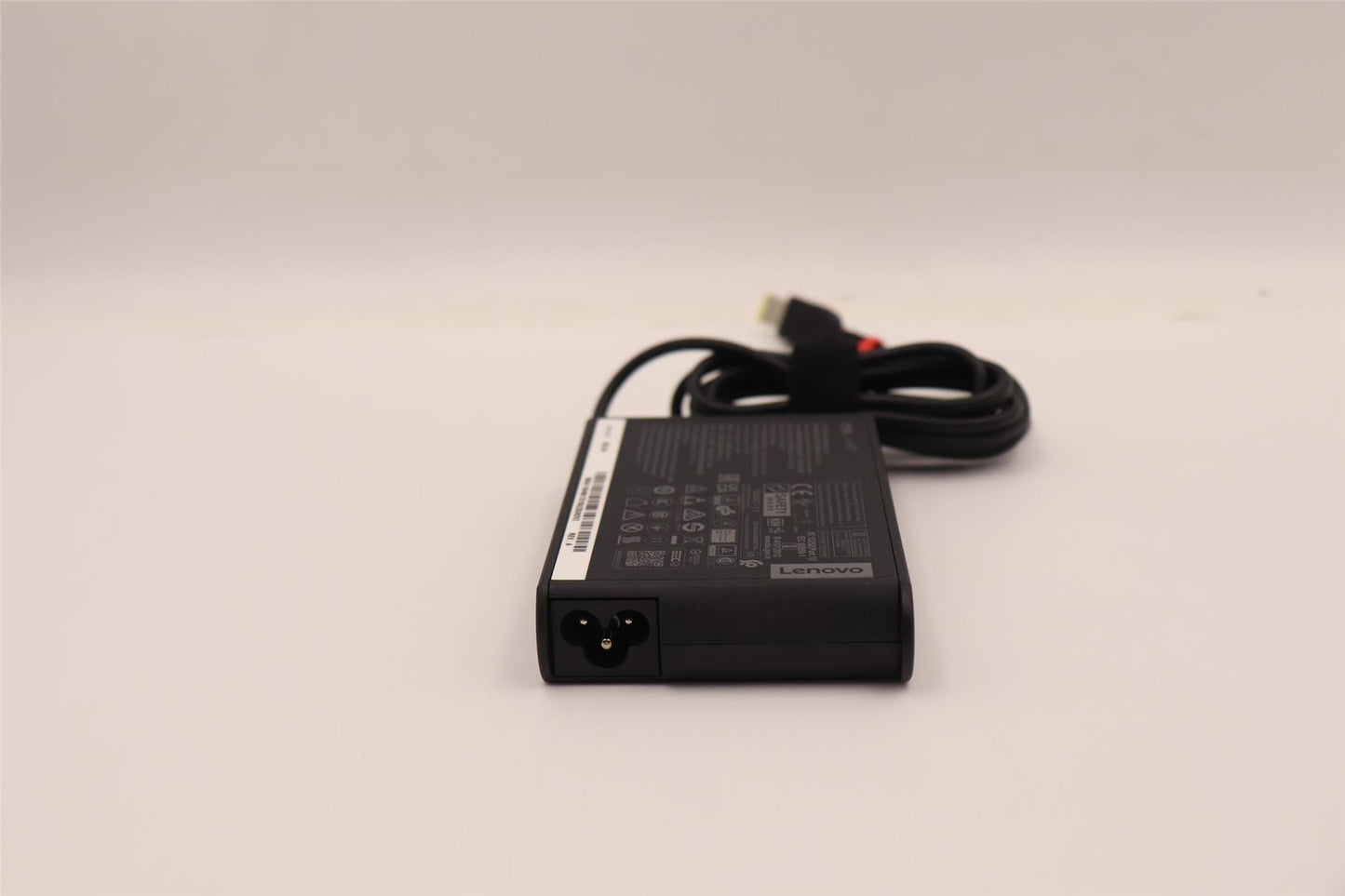 Lenovo ThinkCentre M70q 3 M80q 3 M90q 3 AC Charger Adapter Power 135W 5A10V03264
