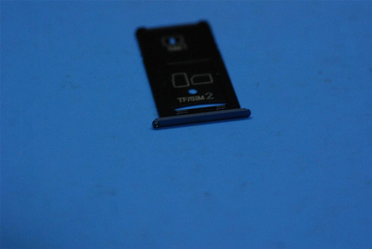 Lenovo PB2-670 SIM tray GR &*46362295 CS 5M88C06239