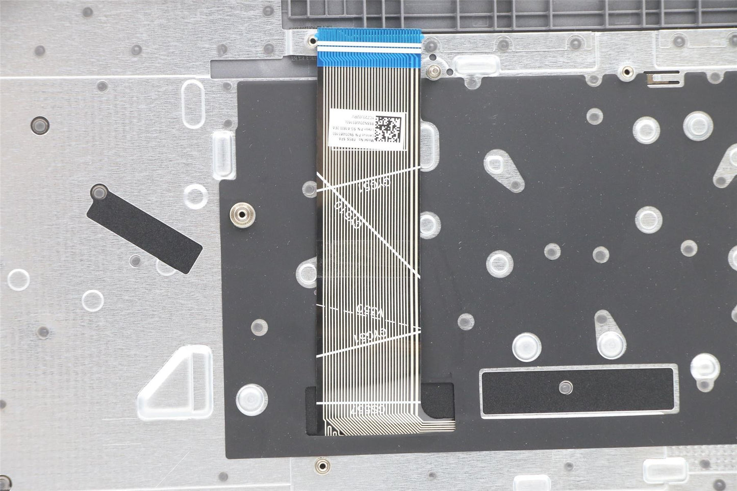 Lenovo Upper Case ASM_SPA L82H9 NFPA/GDIS 5CB1B97569