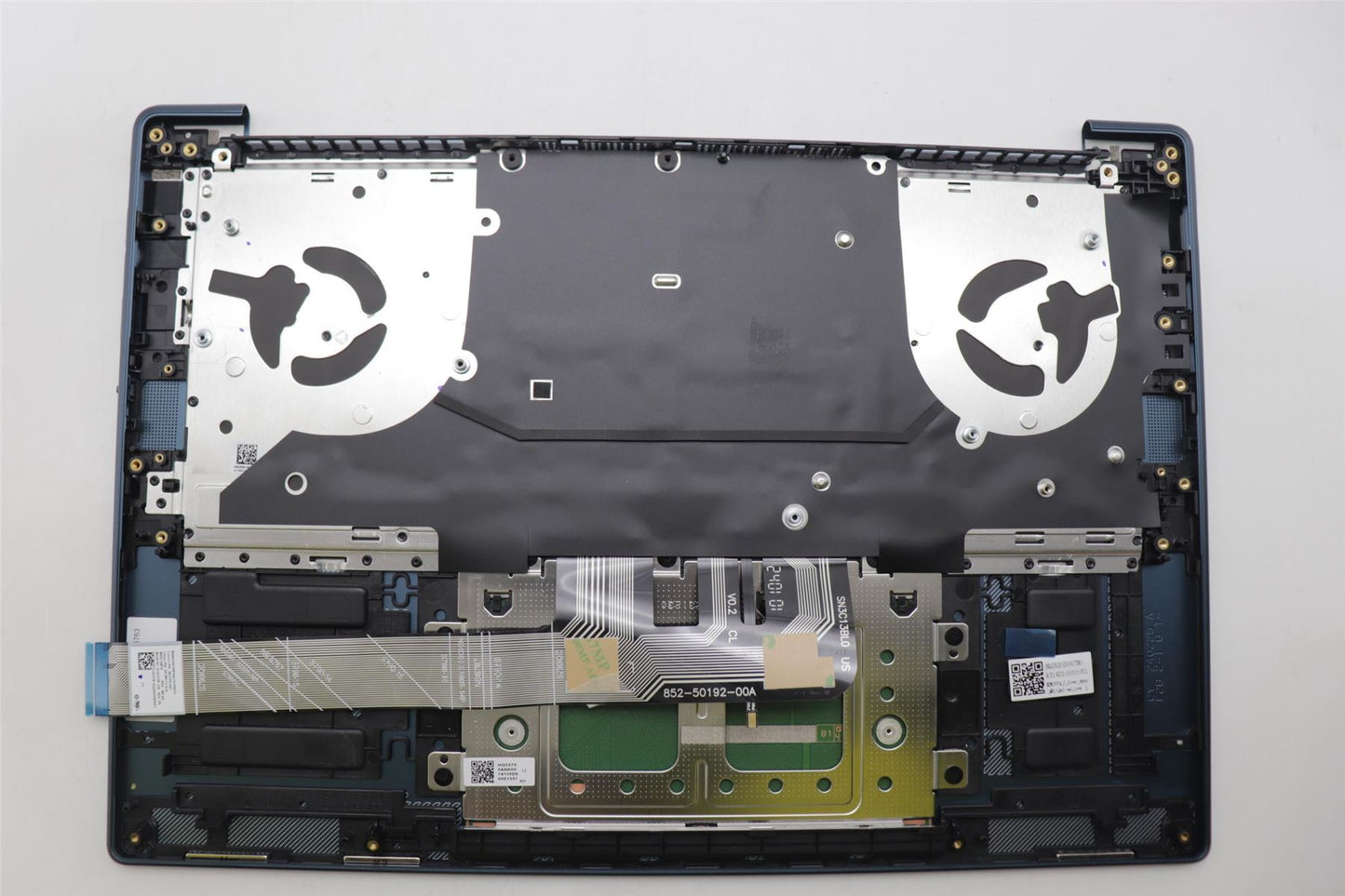 Lenovo Upper Case ASM EURO ENG H 83E3 TT 5CB1N84763