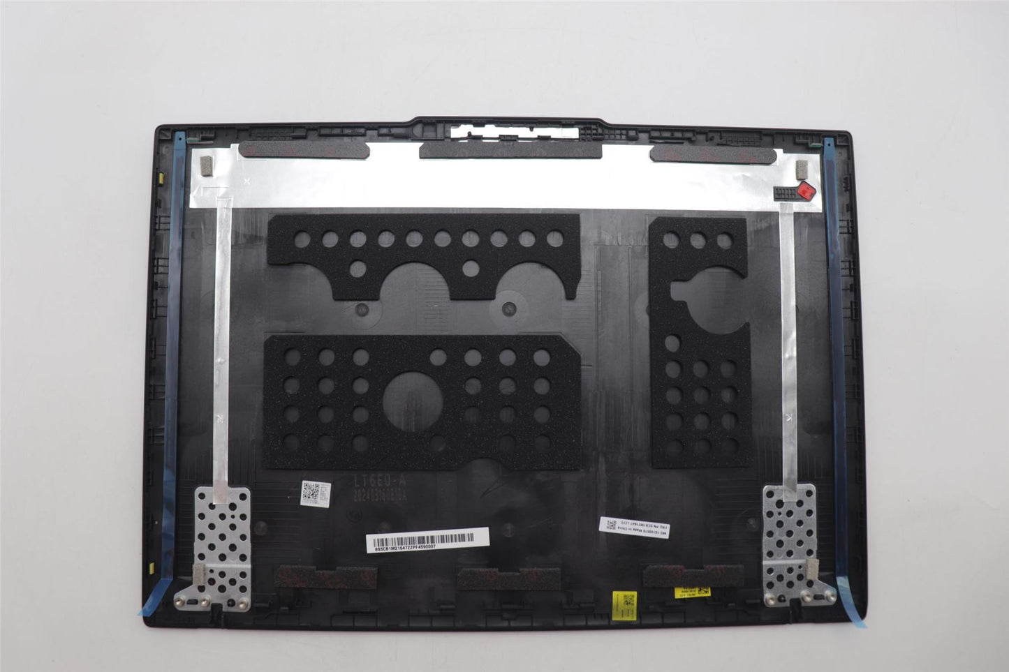 Lenovo FRU COVER LT6E0_A_COVER_EP_ASSY 5CB1M21647