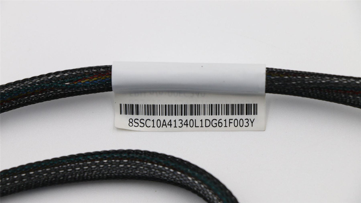 Lenovo CABLE 9240&9270 to 3.5BP SAS cable 00FC240