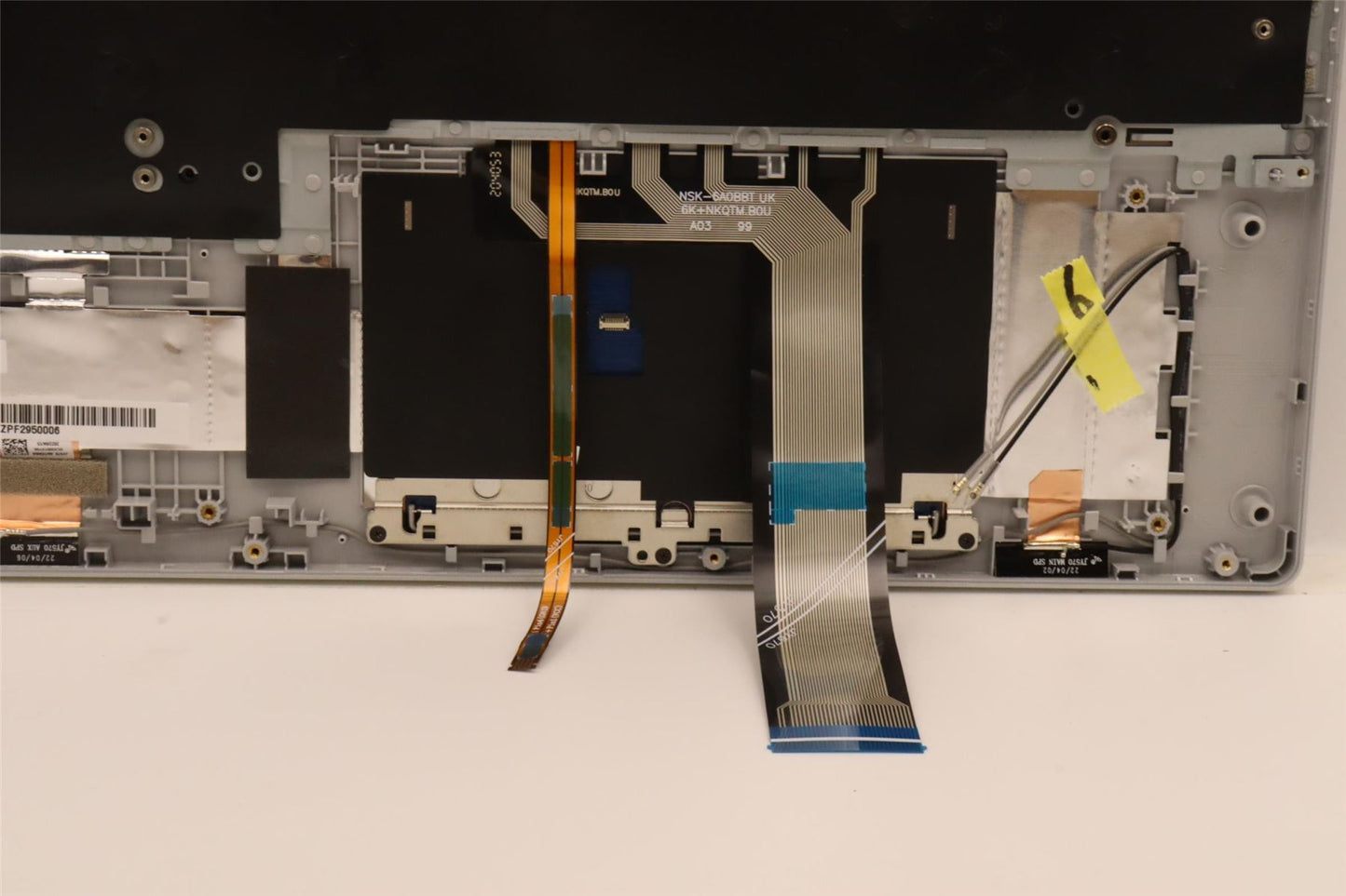 Lenovo Upper Case ASM_ITA L82RB CLGY 5CB1F38678