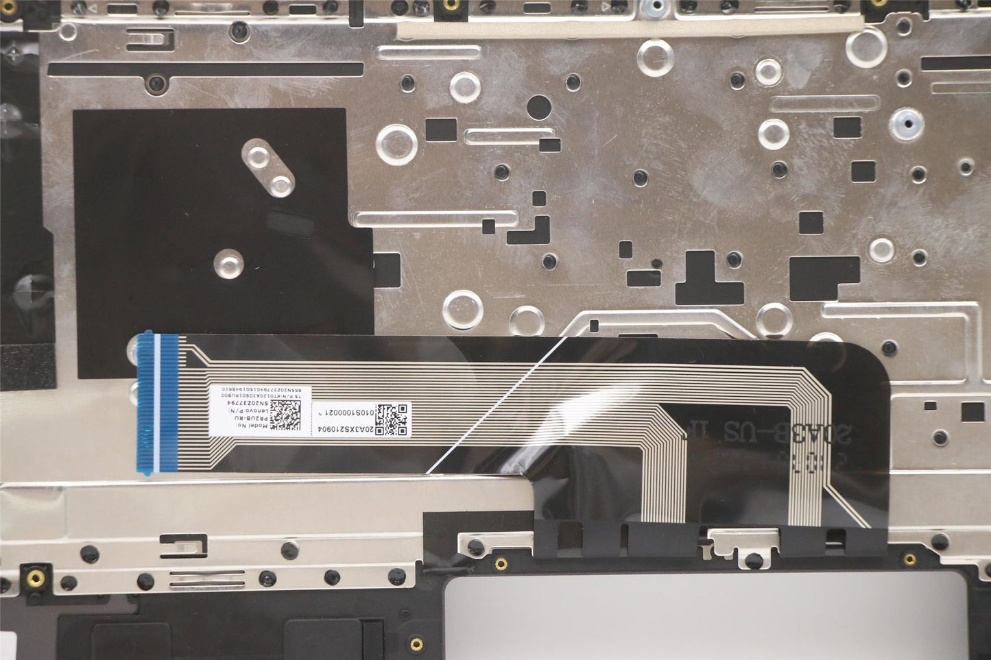 Lenovo Upper Case ASM_RUS H 82CY IG 5CB1C15033