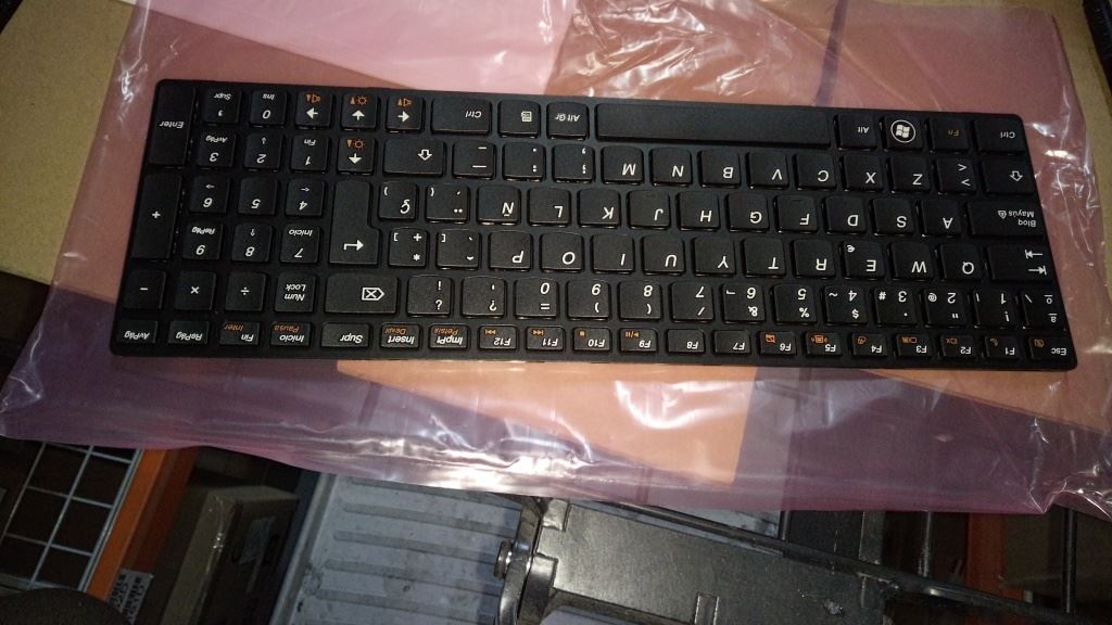 Lenovo B570 B570e B570e2 Z500 Keyboard Spanish Black 25013325 25013355 25013387