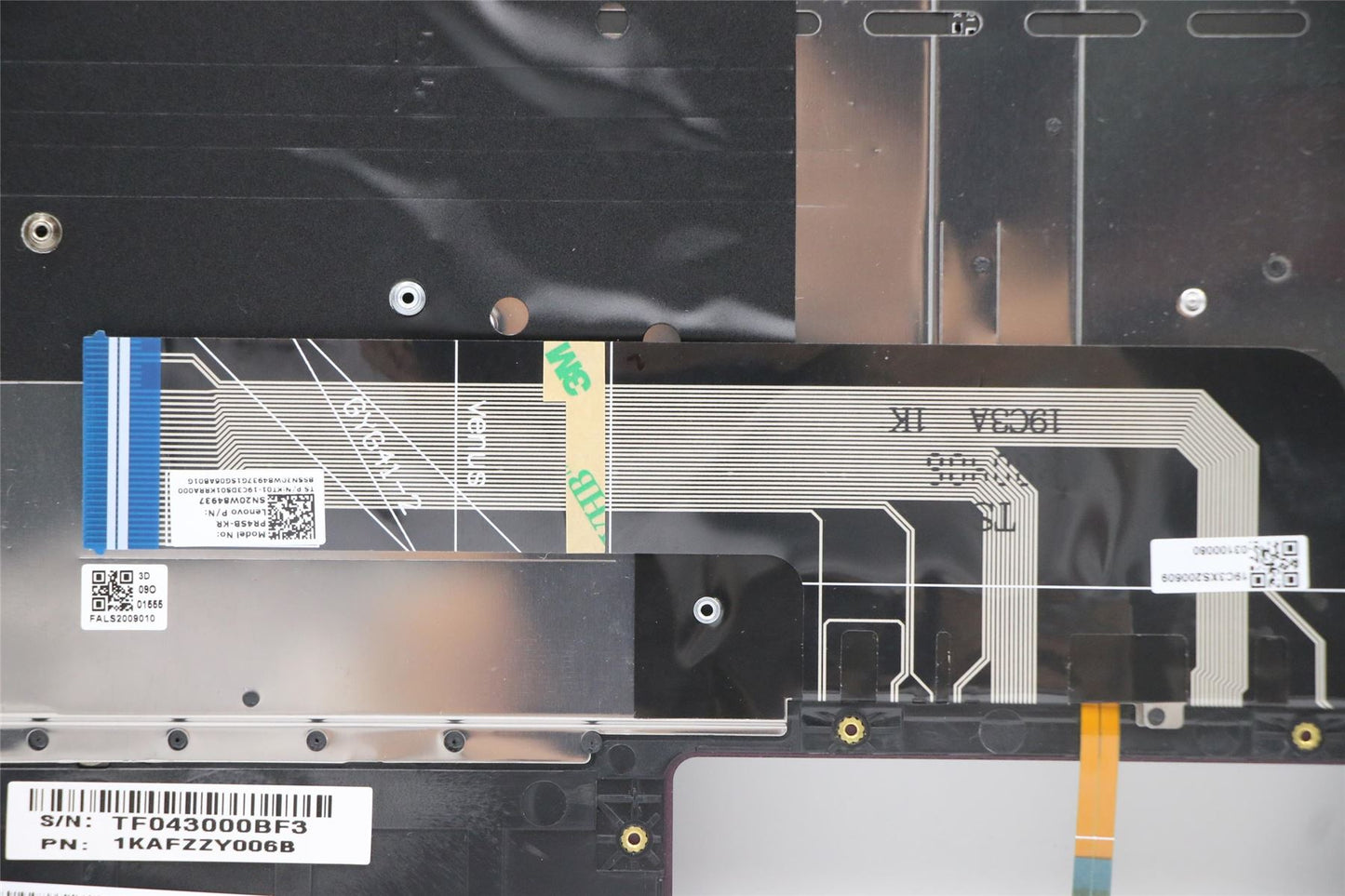 Lenovo Upper Case ASM_KO Q 82A2 OC 5CB0Z32184