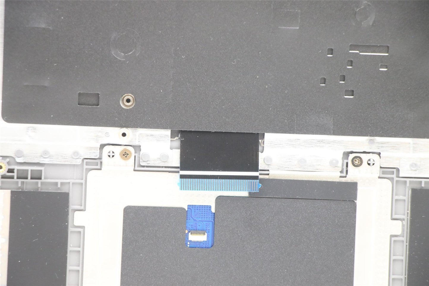 Lenovo Upper Case ASM_BEL L82LX NFPCG 5CB1F27138